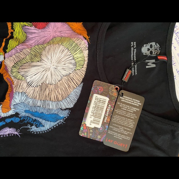 Colorful skull tee - Picture 10 of 12